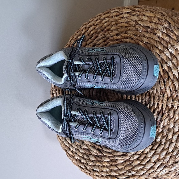 GDEFY Womens Mighty Walk Gravity Defyer Athletic/Walking Sneakers Grey/Aqua S8.5 - Picture 4 of 10